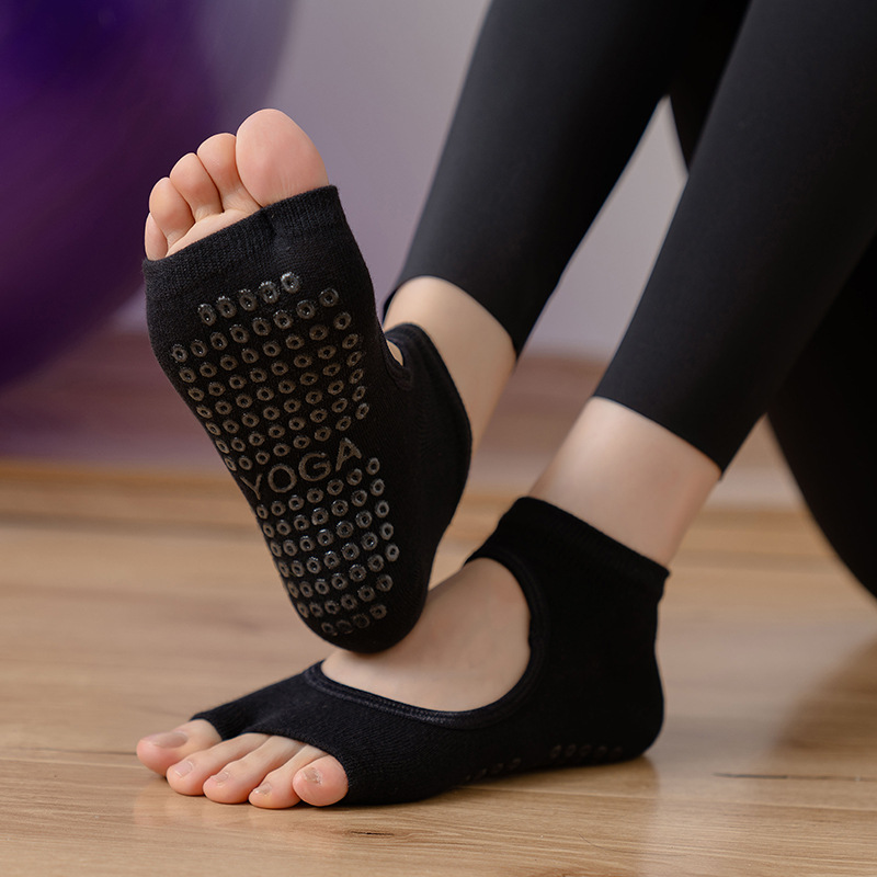 Split 2 Toe Yoga Socks Breatha - Yoga Fitness Dance ulasan dan harga