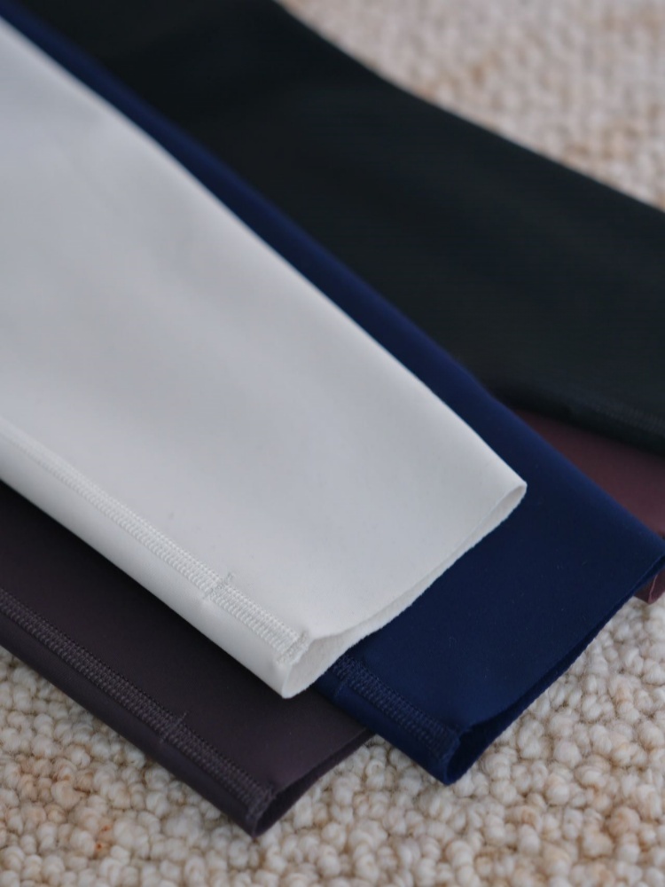 Slimming Yoga Pants Fce-lined  - Oxygen Yoga & Fitness Yonge & Eglinton ulasan dan harga