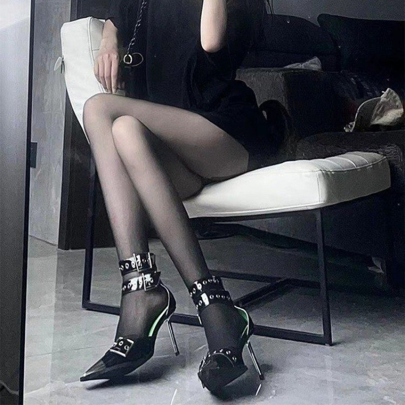 Super High Heel Metal Pointed  - Resistance Bands ulasan dan harga